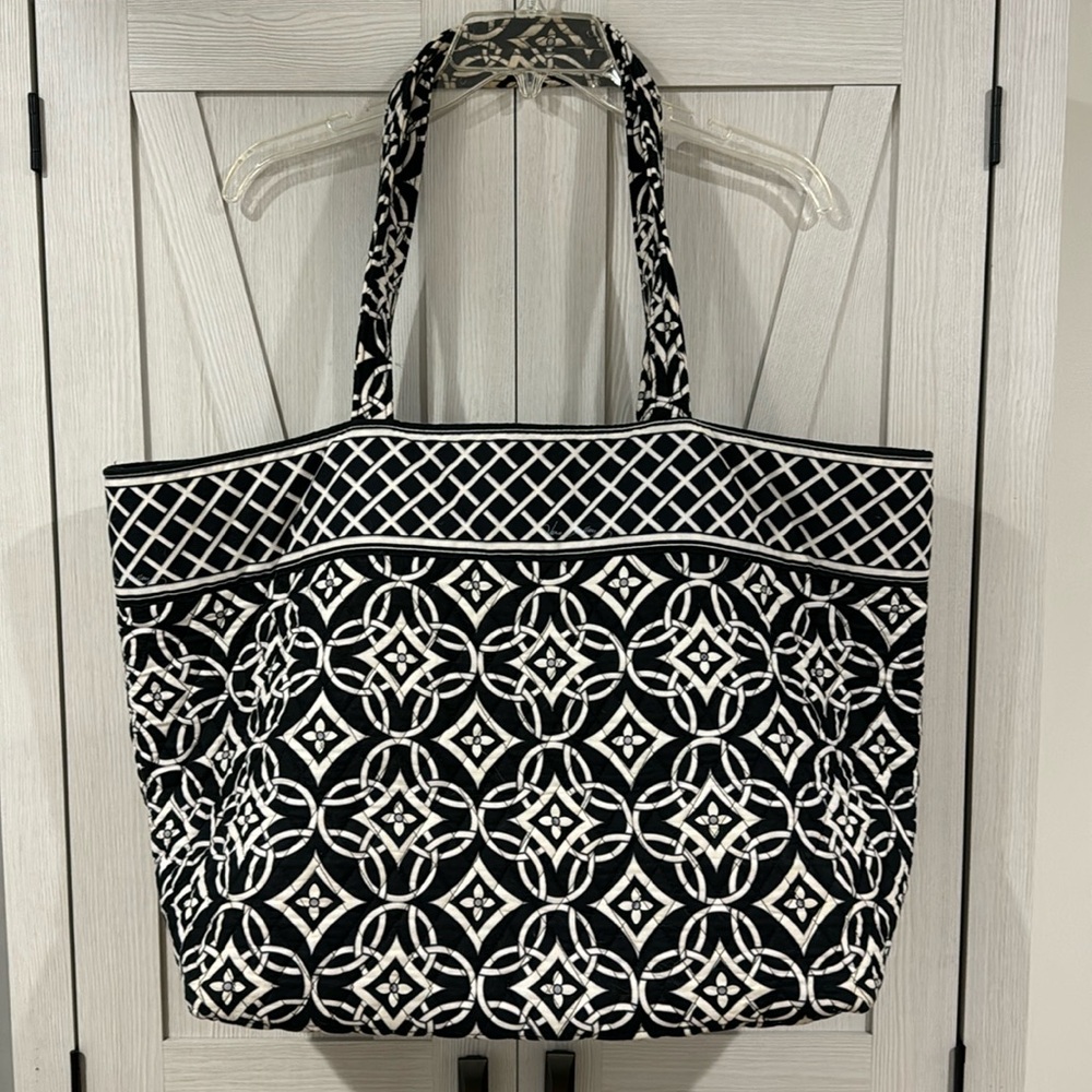Vera Bradley large tote
